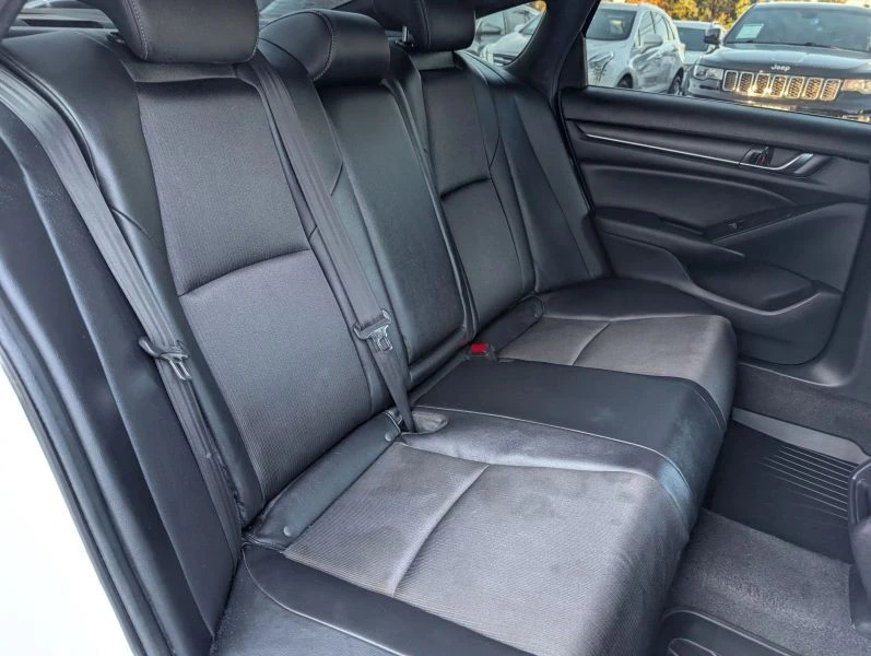 2019 Honda Accord 10th Gen - Image 11 of 12
