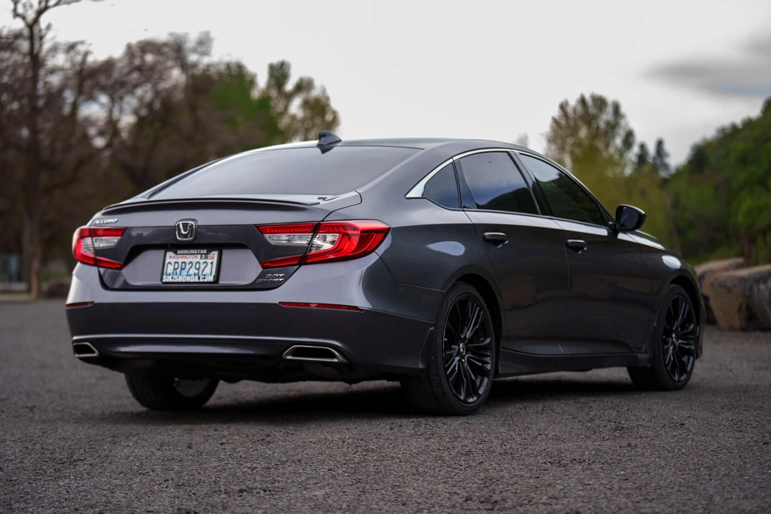 2019 Honda Accord 10th Gen - Image 10 of 31