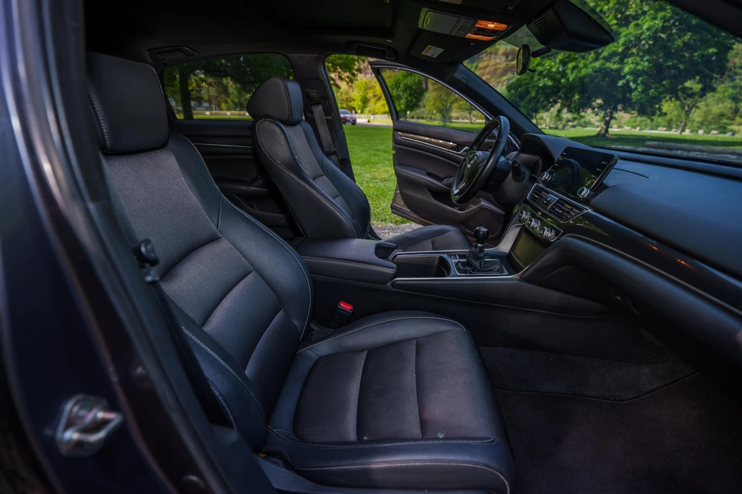 2019 Honda Accord 10th Gen - Image 30 of 31