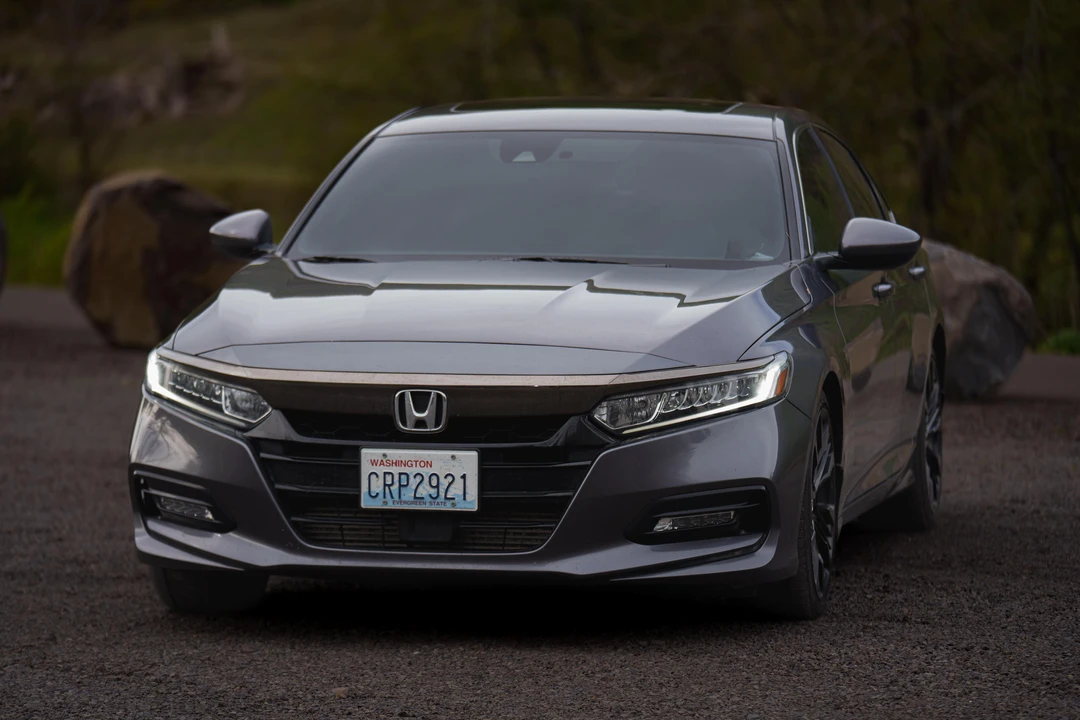 2019 Honda Accord 10th Gen - Image 6 of 31