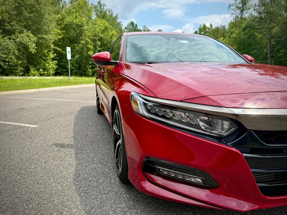 2019 Honda Accord 10th Gen - Image 22 of 31