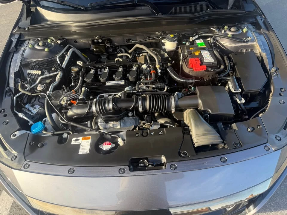 2019 Honda Accord 10th Gen - Image 11 of 12