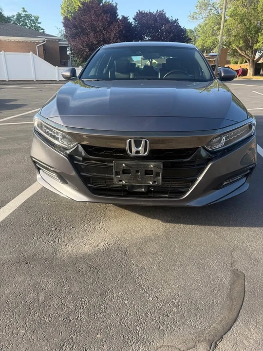 2019 Honda Accord 10th Gen - Image 5 of 12