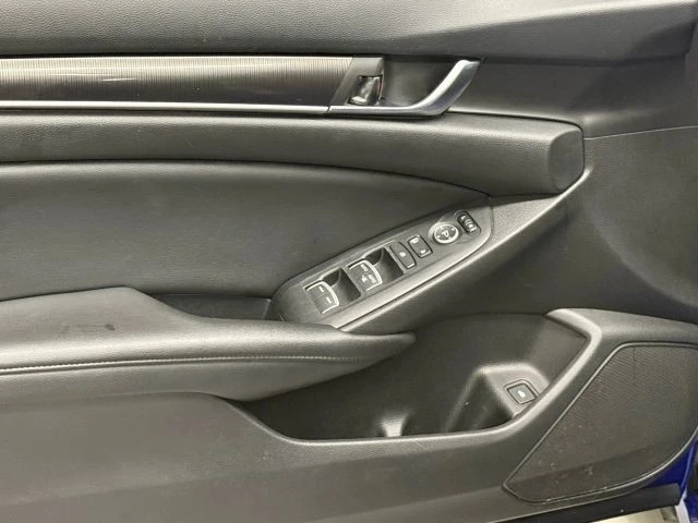 2019 Honda Accord 10th Gen - Image 17 of 21