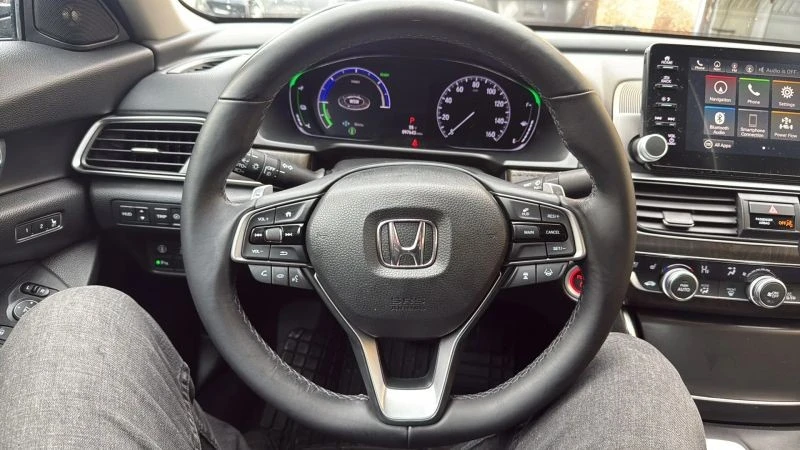 2019 Honda Accord 10th Gen - Image 10 of 12