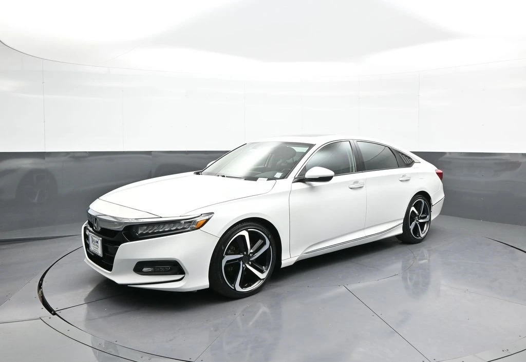 2019 Honda Accord 10th Gen - Image 10 of 12