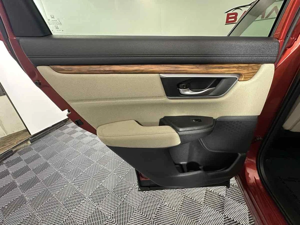2019 Honda CR-V 5th Gen - Image 17 of 21