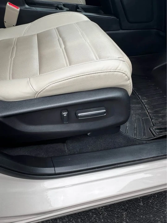2019 Honda CR-V 5th Gen - Image 9 of 15