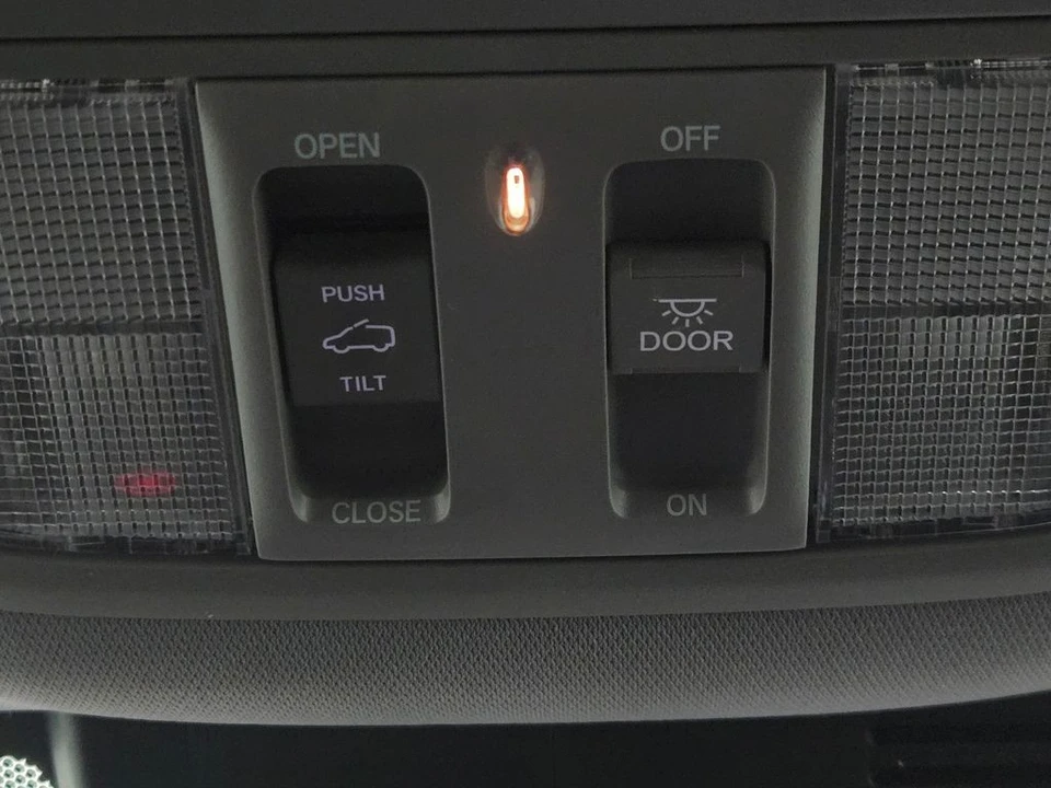 2019 Honda CR-V 5th Gen - Image 5 of 12