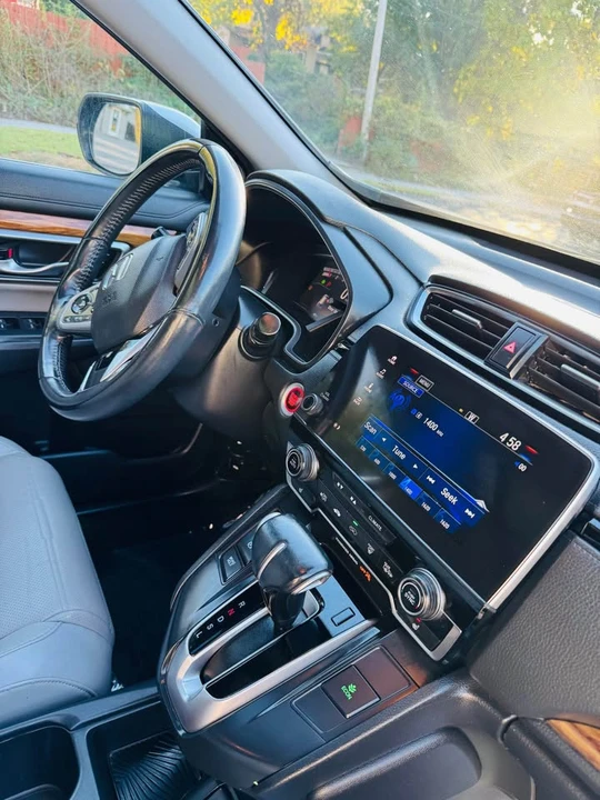 2019 Honda CR-V 5th Gen - Image 14 of 15