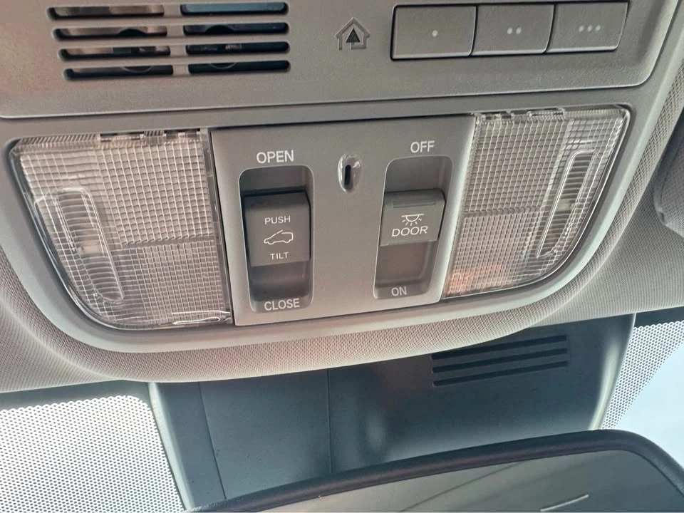 2019 Honda CR-V 5th Gen - Image 13 of 18