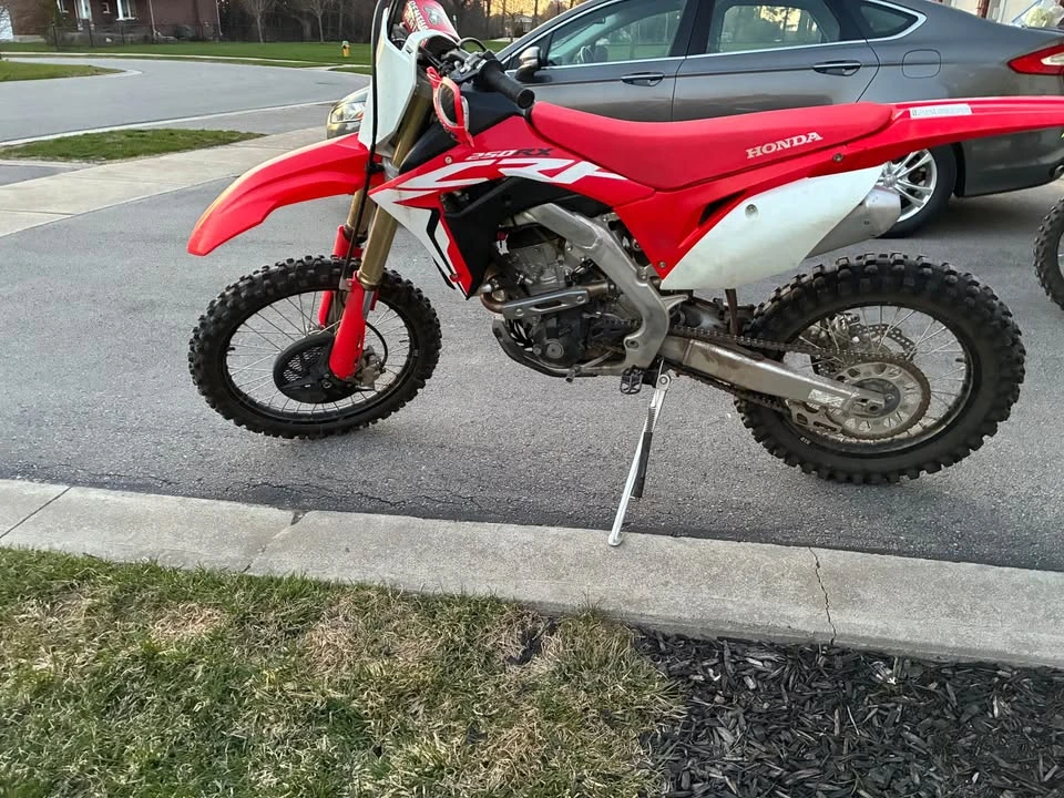 2019 Honda CRF - Image 3 of 4