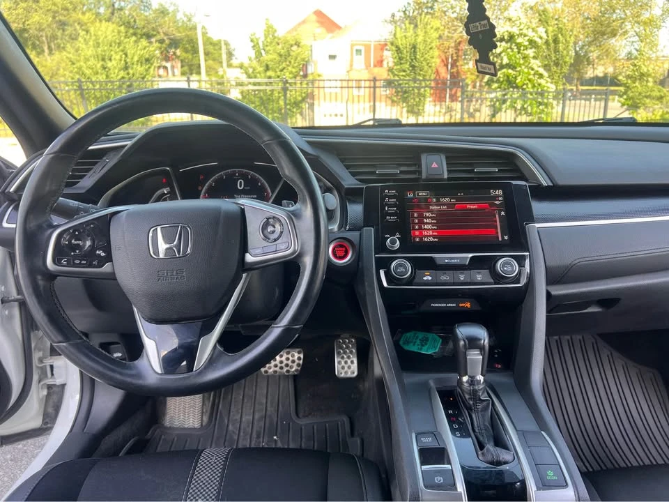 2019 Honda Civic 10th Gen - Image 5 of 17
