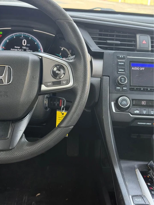 2019 Honda Civic 10th Gen - Image 15 of 16