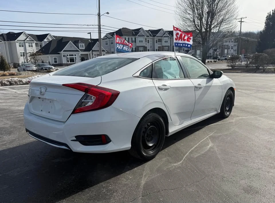 2019 Honda Civic 10th Gen - Image 7 of 16