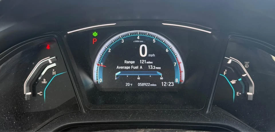 2019 Honda Civic 10th Gen - Image 10 of 16