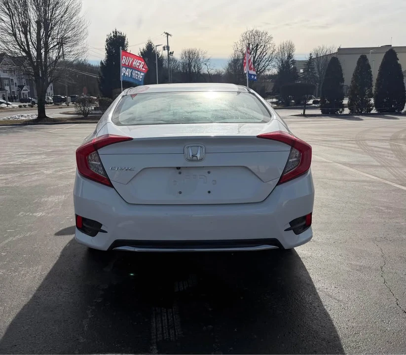 2019 Honda Civic 10th Gen - Image 6 of 16