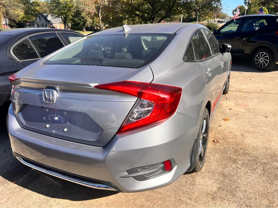 2019 Honda Civic 10th Gen - Image 15 of 20