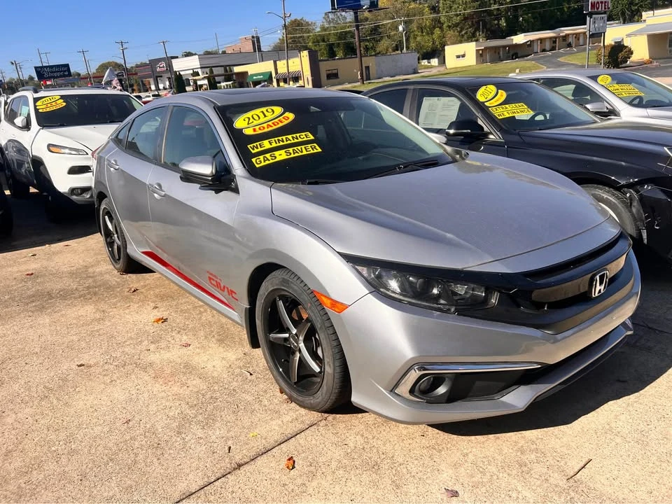 2019 Honda Civic 10th Gen - Image 14 of 20