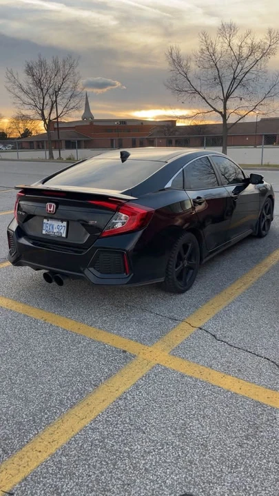 2019 Honda Civic 10th Gen - Image 2 of 4