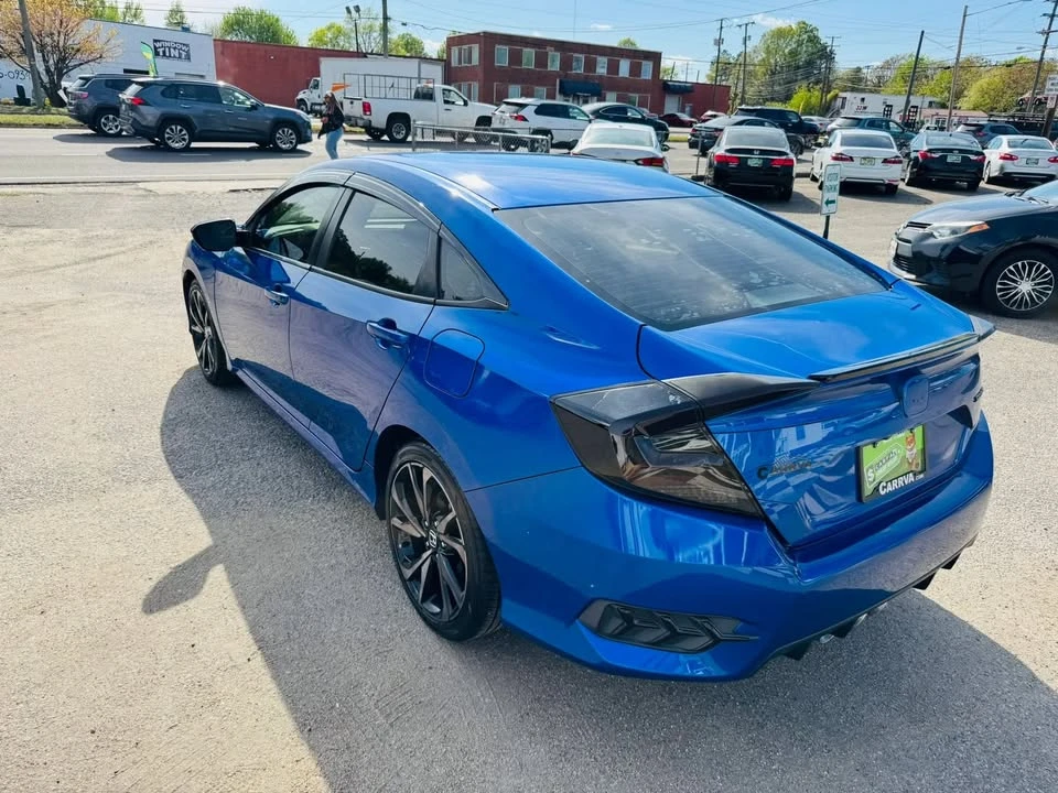 2019 Honda Civic 10th Gen - Image 9 of 20