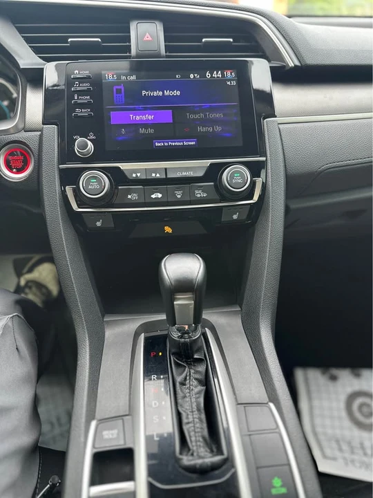 2019 Honda Civic 10th Gen - Image 15 of 15