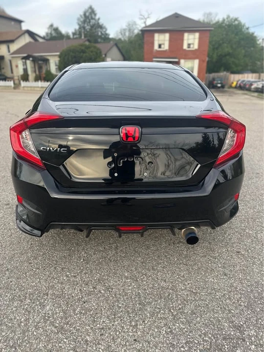 2019 Honda Civic 10th Gen - Image 4 of 15