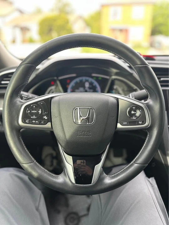 2019 Honda Civic 10th Gen - Image 13 of 15