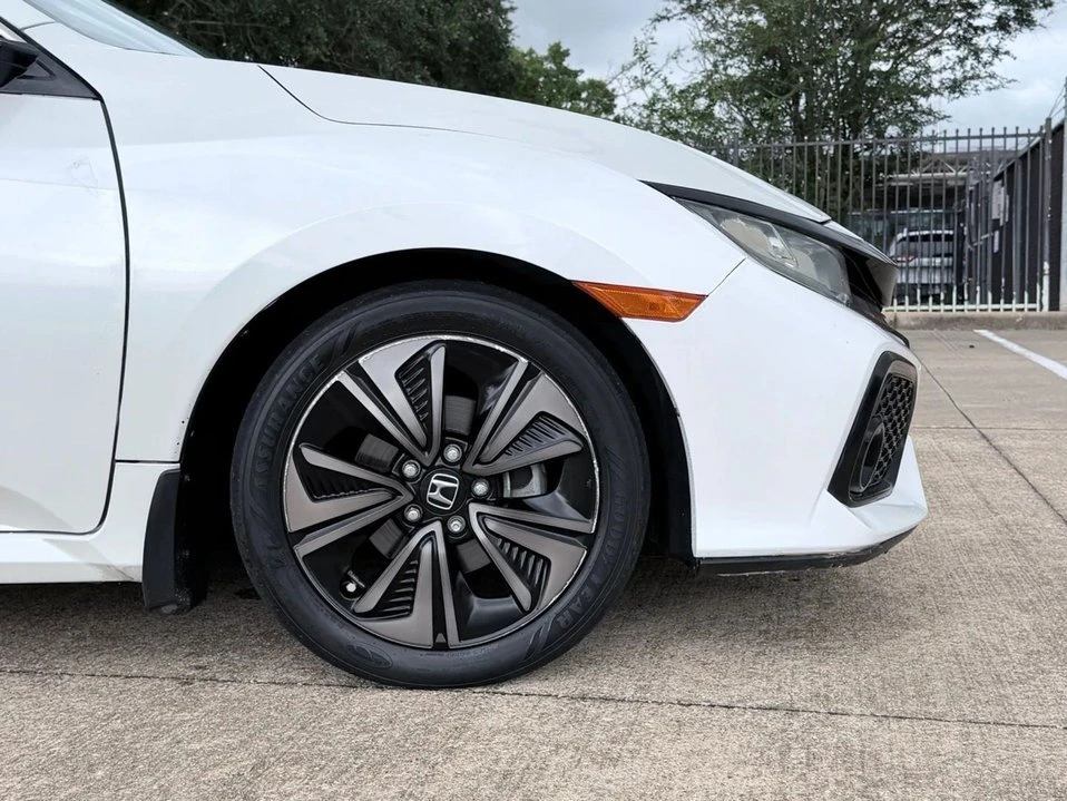 2019 Honda Civic 10th Gen - Image 14 of 20