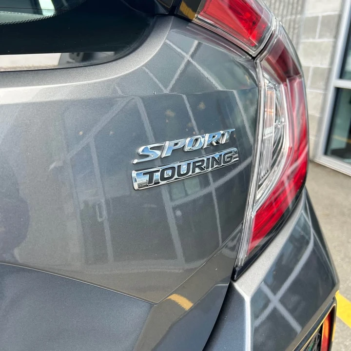2019 Honda Civic 10th Gen - Image 5 of 13