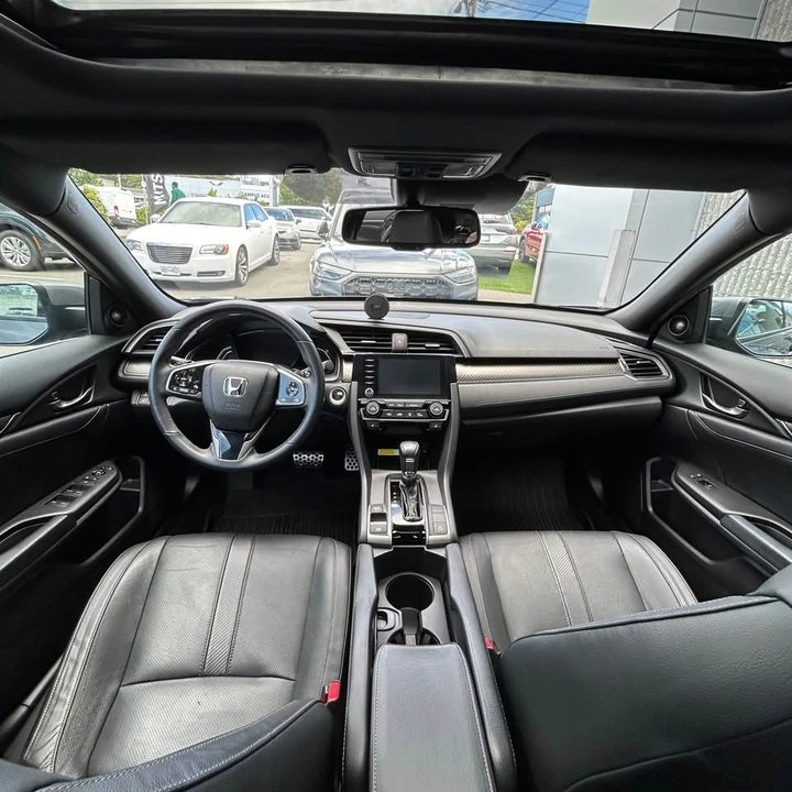 2019 Honda Civic 10th Gen - Image 8 of 13