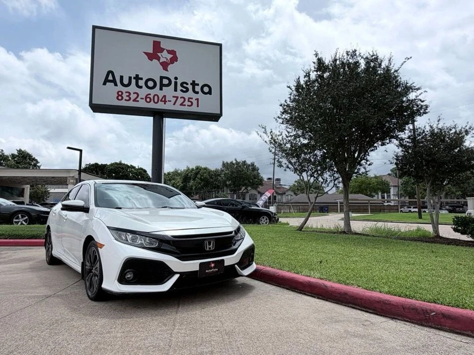 2019 Honda Civic 10th Gen - Image 9 of 20