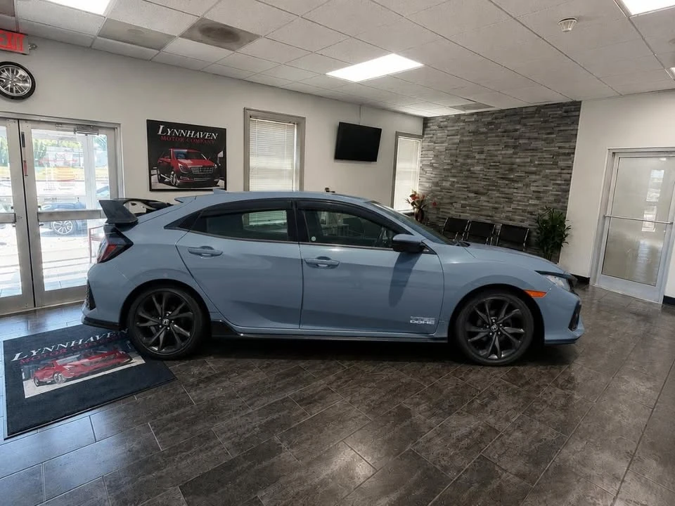 2019 Honda Civic 10th Gen - Image 7 of 19