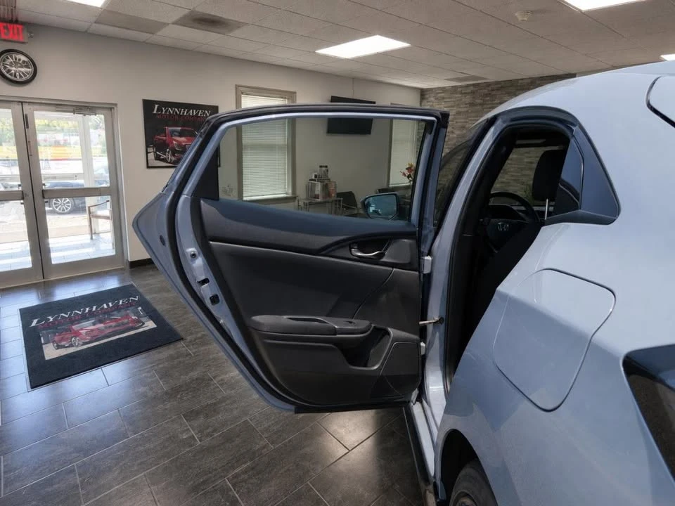 2019 Honda Civic 10th Gen - Image 19 of 19
