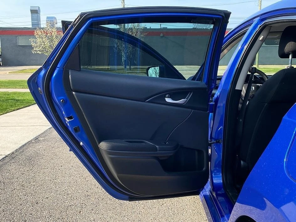 2019 Honda Civic 10th Gen - Image 24 of 31