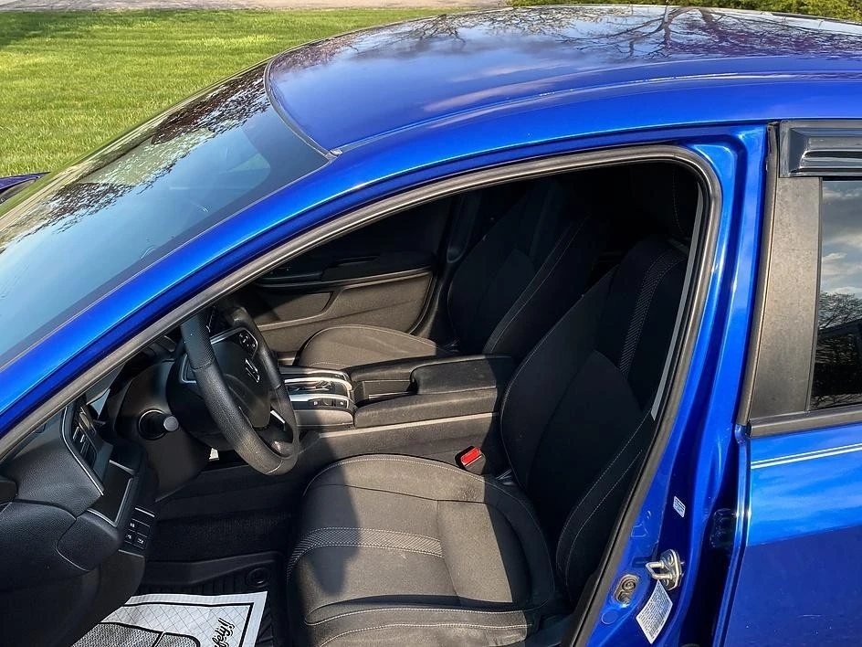2019 Honda Civic 10th Gen - Image 18 of 31