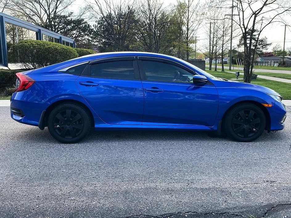 2019 Honda Civic 10th Gen - Image 8 of 31