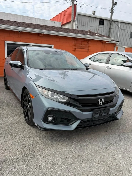 2019 Honda Civic 10th Gen - Image 2 of 7