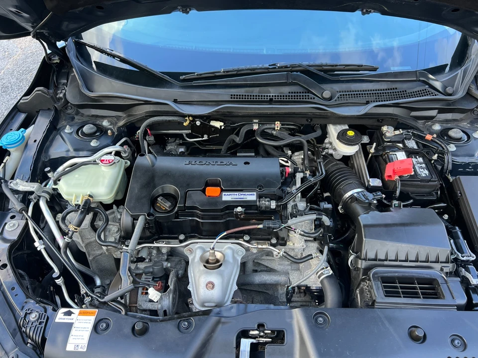 2019 Honda Civic 10th Gen - Image 11 of 25