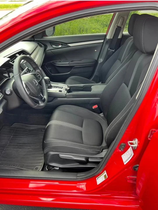 2019 Honda Civic 10th Gen - Image 14 of 20