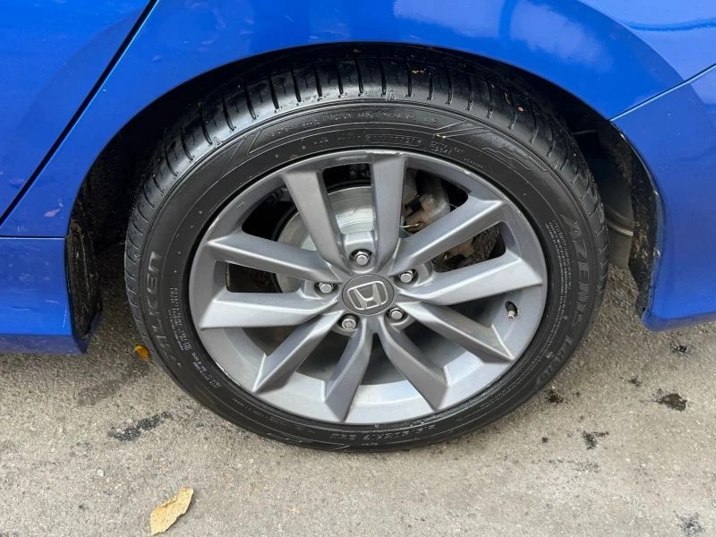 2019 Honda Civic 10th Gen - Image 9 of 12