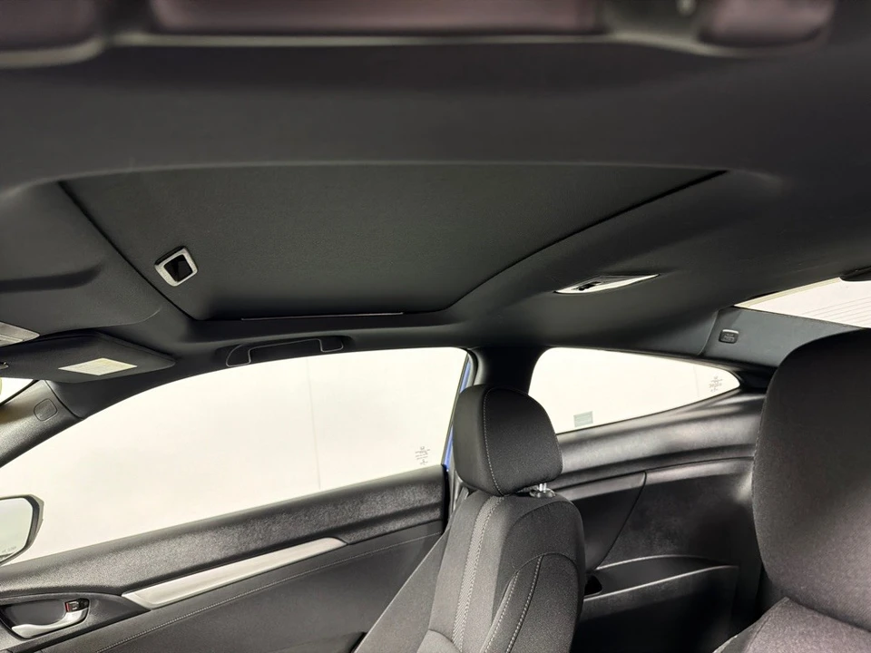 2019 Honda Civic 10th Gen - Image 14 of 23
