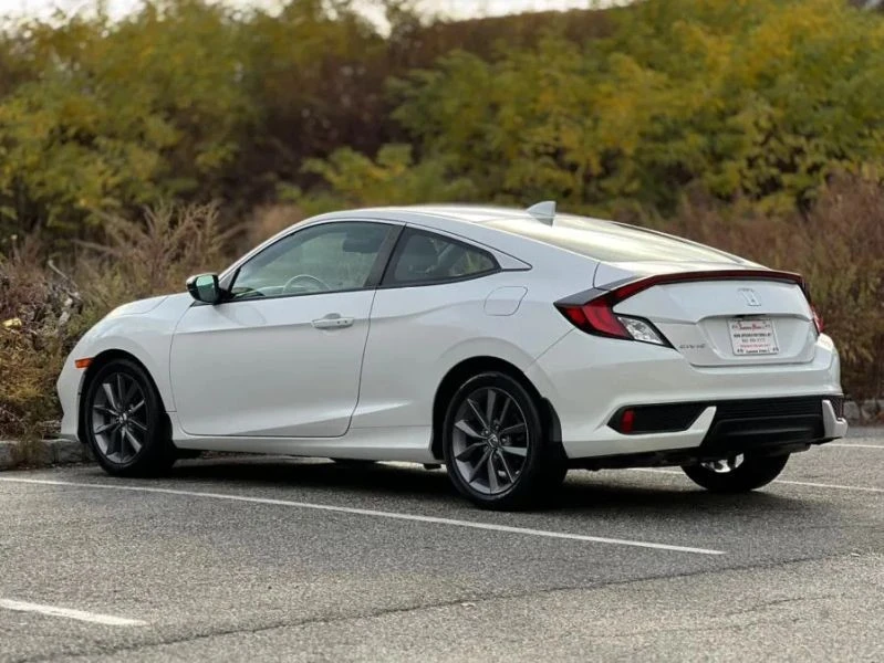 2019 Honda Civic 10th Gen - Image 6 of 12