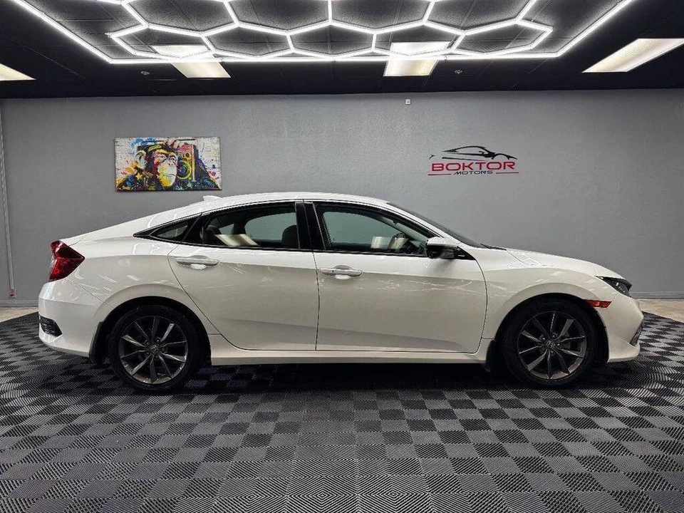 2019 Honda Civic 10th Gen - Image 17 of 31