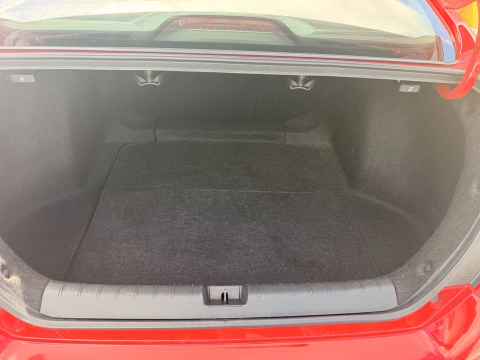 2019 Honda Civic 10th Gen - Image 19 of 23