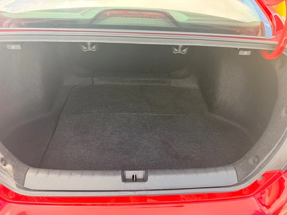 2019 Honda Civic 10th Gen - Image 17 of 21