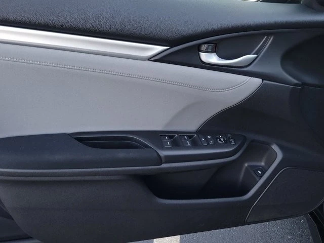 2019 Honda Civic 10th Gen - Image 8 of 12