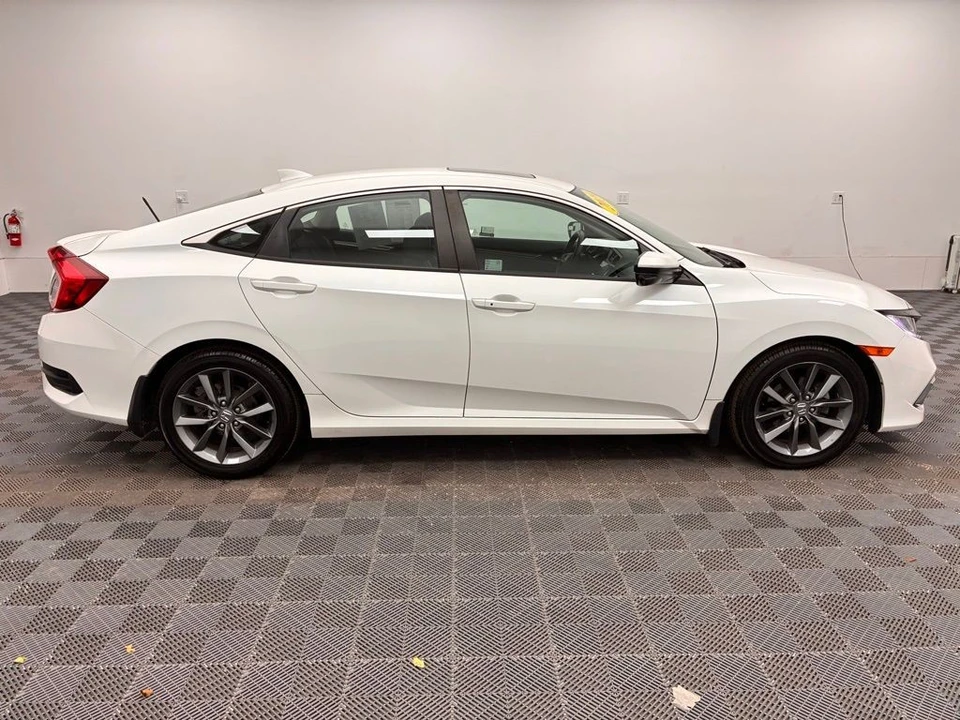 2019 Honda Civic 10th Gen - Image 7 of 12