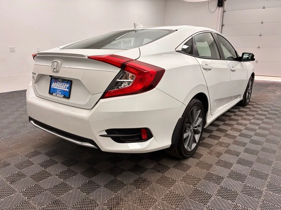 2019 Honda Civic 10th Gen - Image 8 of 12