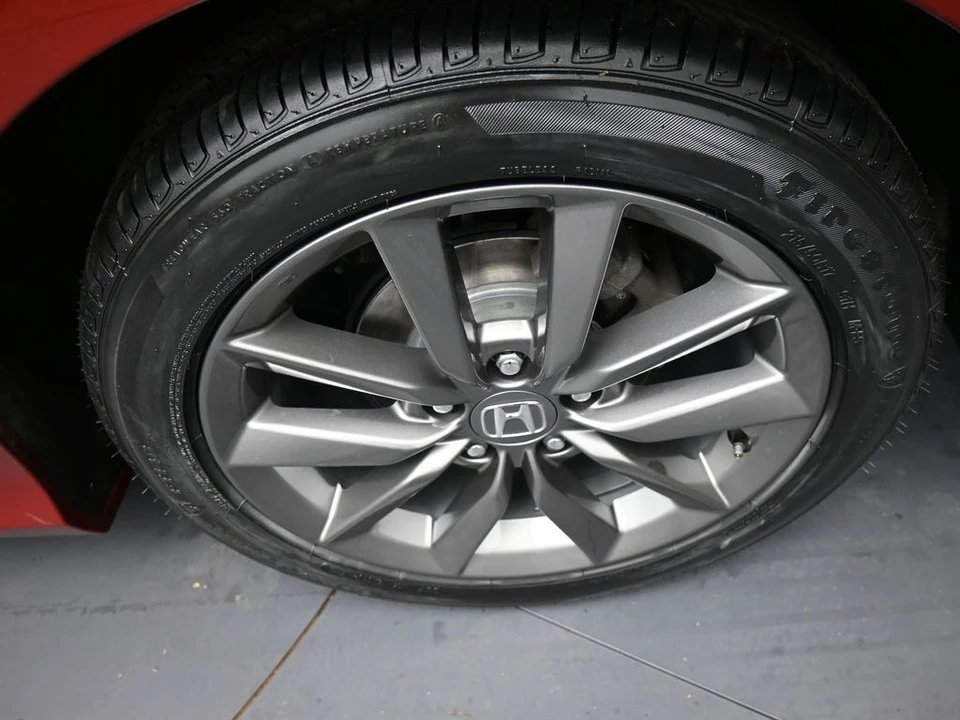 2019 Honda Civic 10th Gen - Image 15 of 21